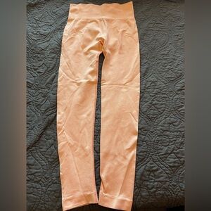 Women's Peach High-Waist Leggings